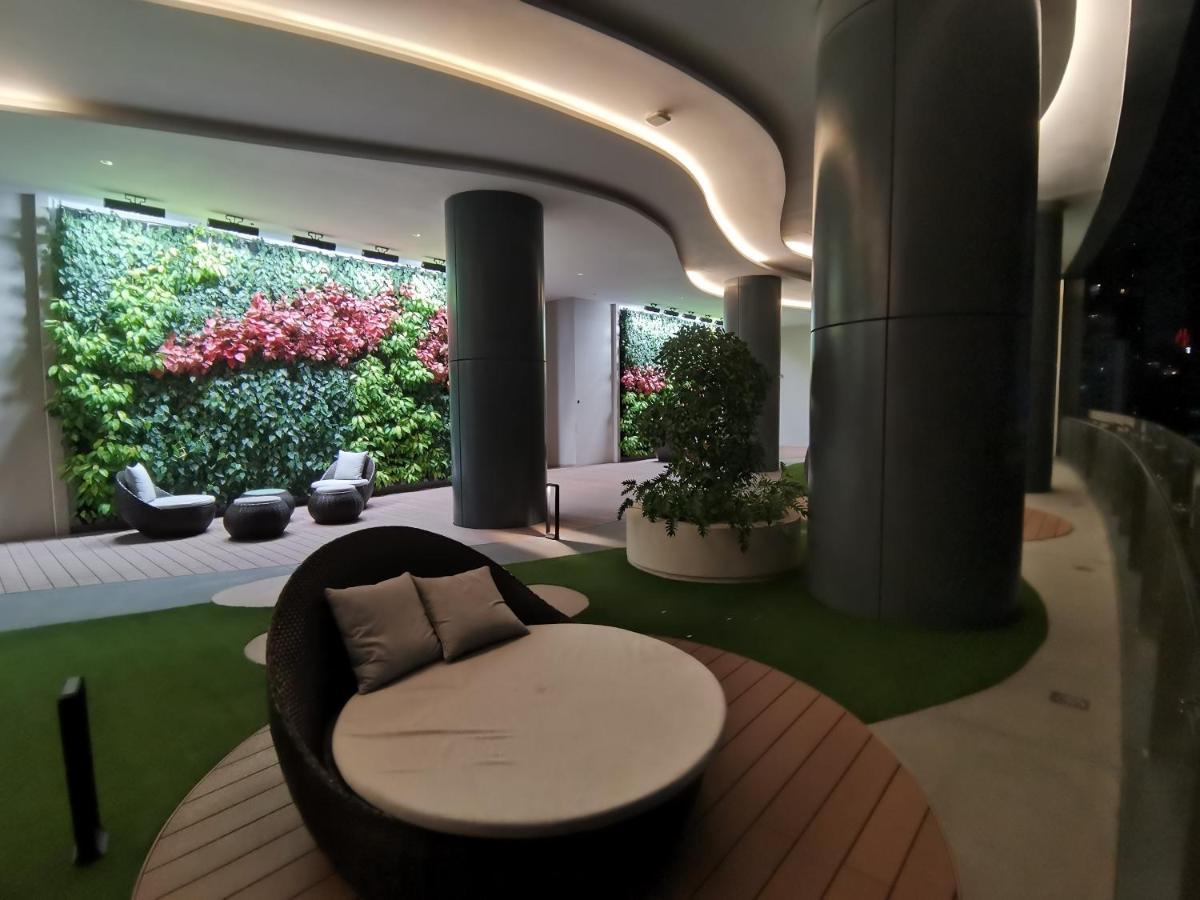 Crystal Suites At Eaton Klcc Kuala Lumpur Exterior foto